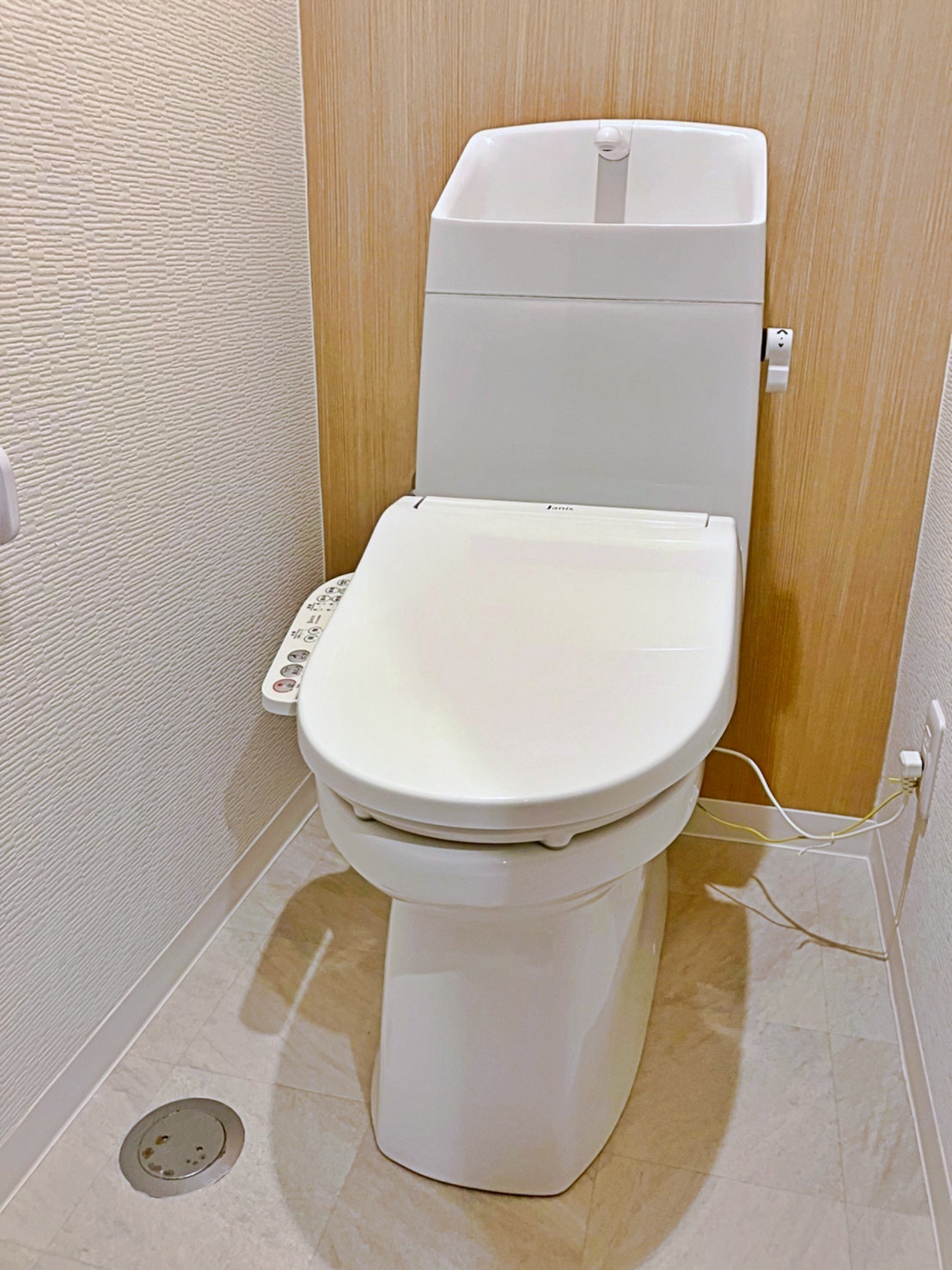 賃貸物件リノベーション　トイレリフォーム